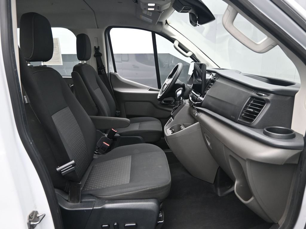 Used 2023 Ford Transit 350 XLT image 28