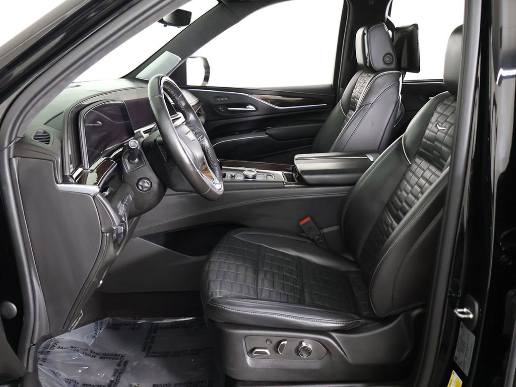 Used 2023 Cadillac Escalade Sport Platinum AWD/4WD image 39