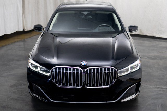 Used 2020 BMW 750i xDrive AWD/4WD image 4