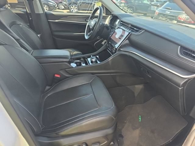 Used 2022 Jeep Grand Cherokee L Limited w/ Luxury Tech Group II AWD/4WD image 14