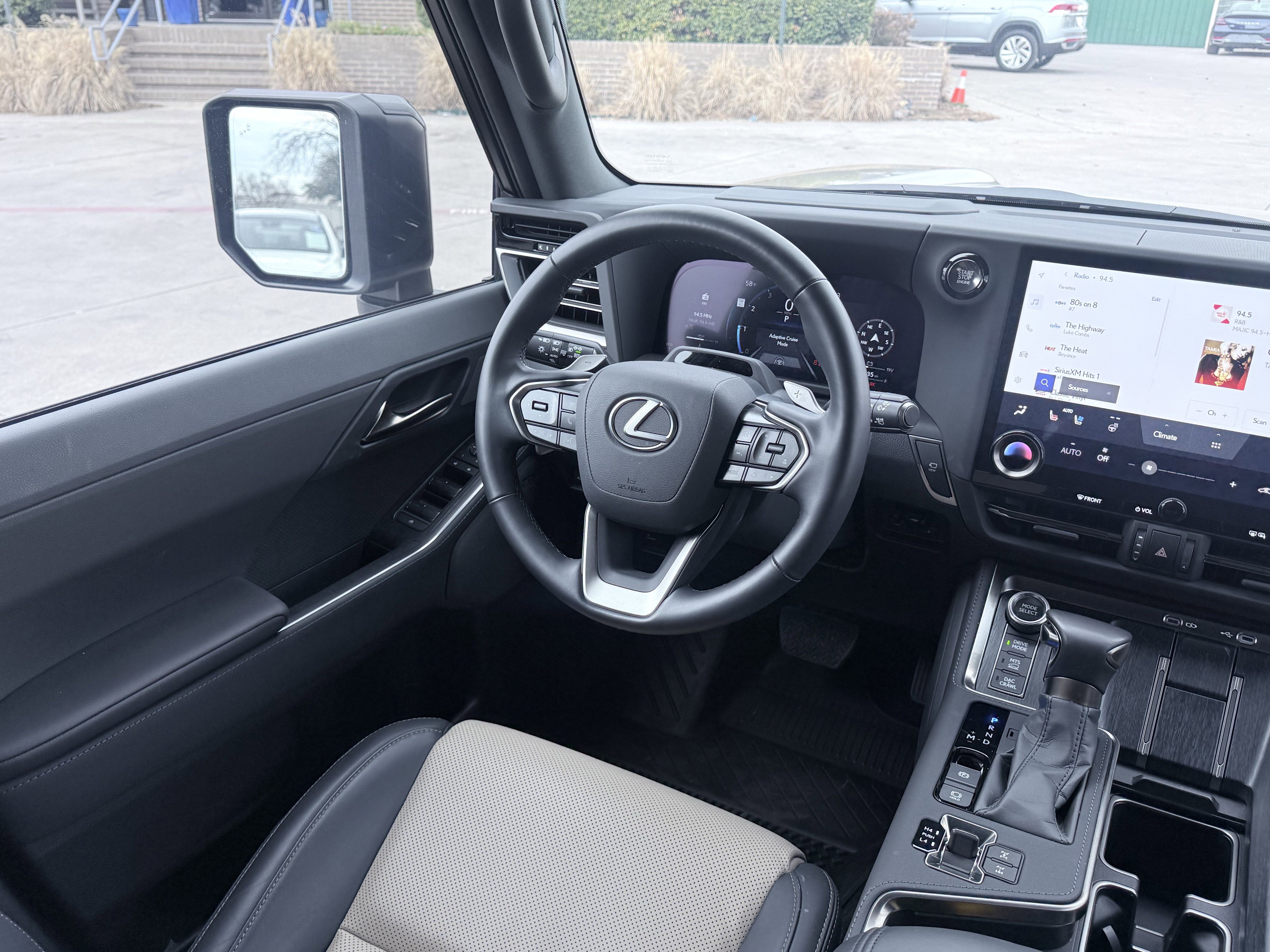 Used 2025 Lexus GX 550 image 65