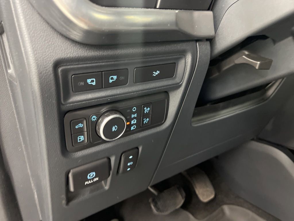 Used 2022 Ford F150 Lariat w/ Max Trailer Tow Package image 19