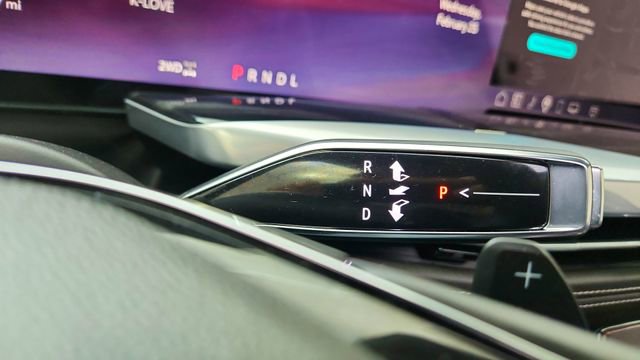 Used 2025 Cadillac Escalade Sport w/ Touring Package image 49