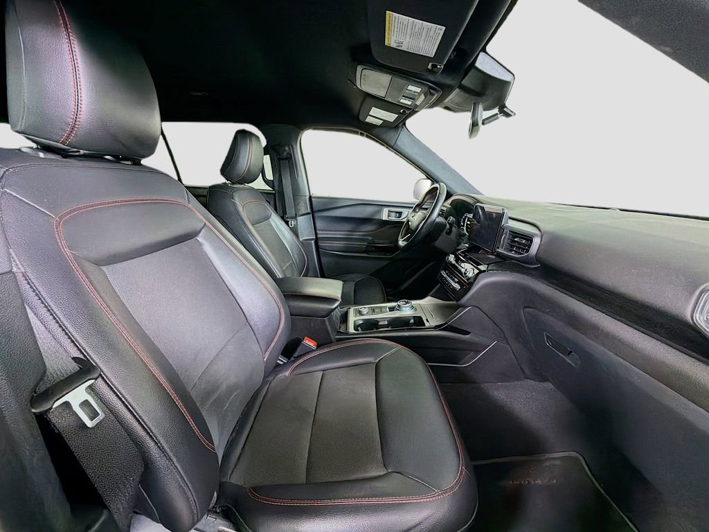 Used 2022 Ford Explorer ST-Line image 31