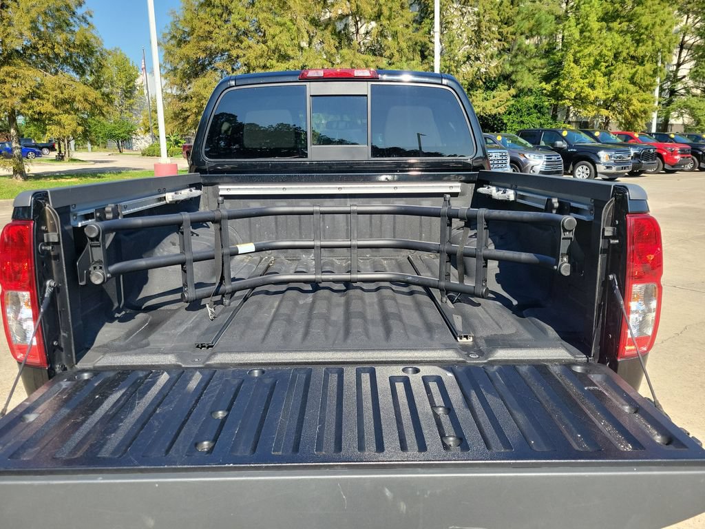 Used 2021 Nissan Frontier SV w/ Midnight Edition Floor Mats RWD image 30