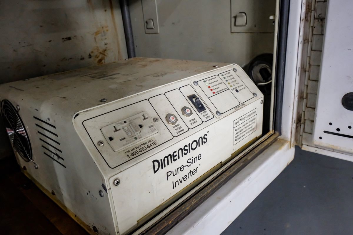 Used 2012 Ford F550 2WD Regular Cab Super Duty w/ Payload Upgrade Pkg image 39