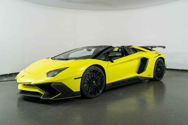 Used 2017 Lamborghini Aventador LP 750-4 Superveloce image 4