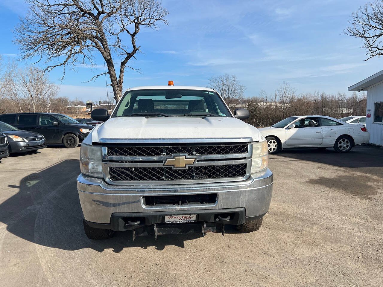 Used 2011 Chevrolet Silverado 2500 W/T w/ Snow Plow Prep Package AWD/4WD image 2