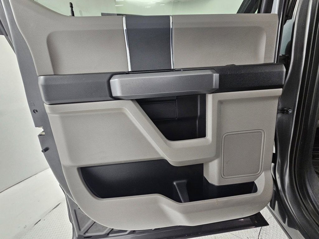 Used 2017 Ford F250 XLT w/ XLT Value Package image 25