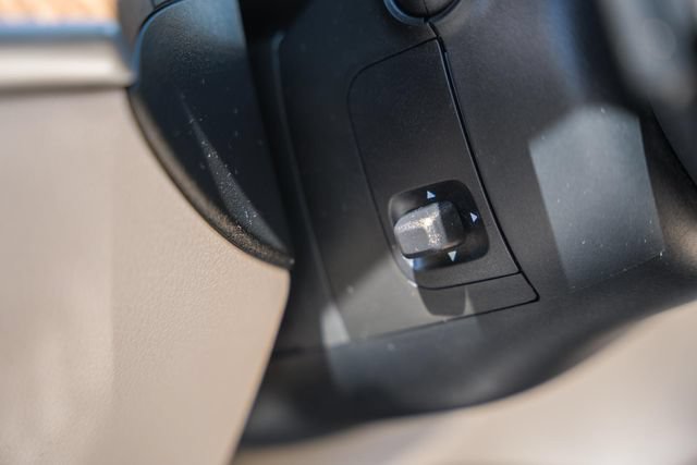Used 2023 Mercedes-Benz C 300 4MATIC Sedan image 38