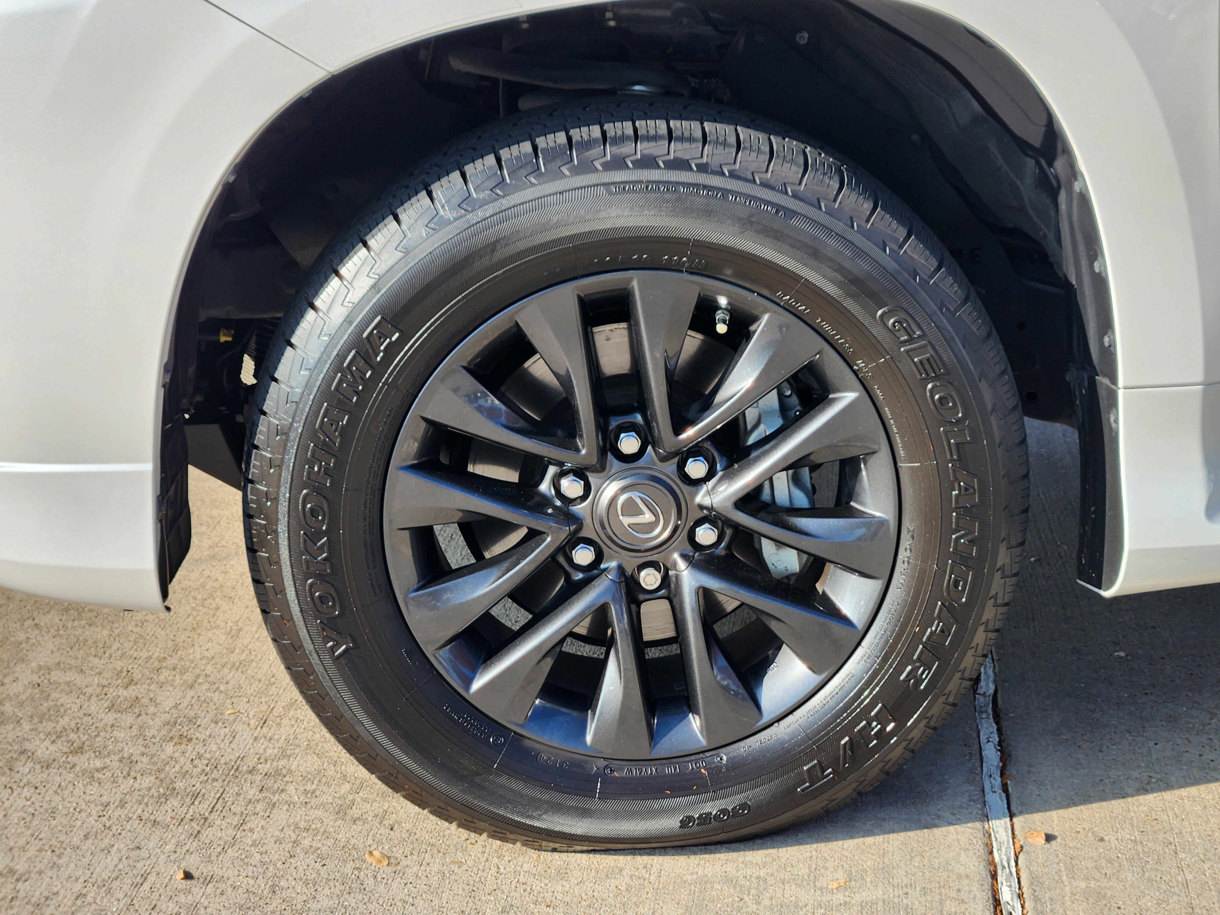 Used 2023 Lexus GX 460 Premium image 10