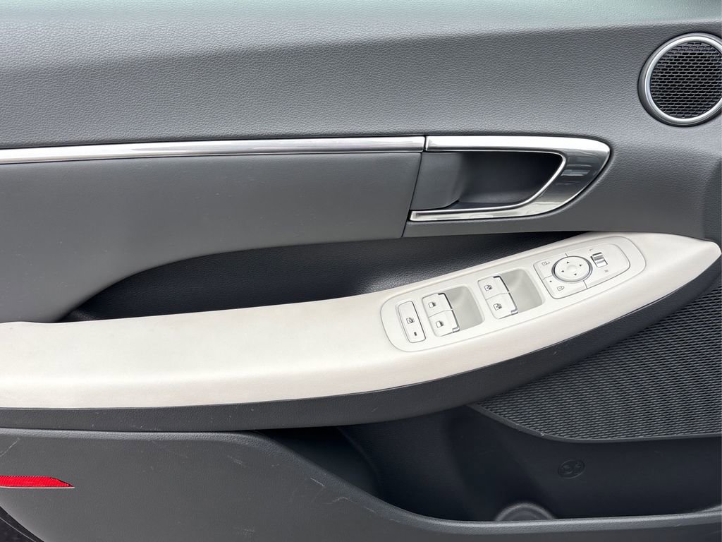 Used 2023 Hyundai Sonata SEL w/ Convenience Package image 22
