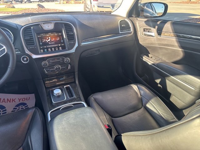 Certified 2022 Chrysler 300 Touring L w/ Comfort Group image 17