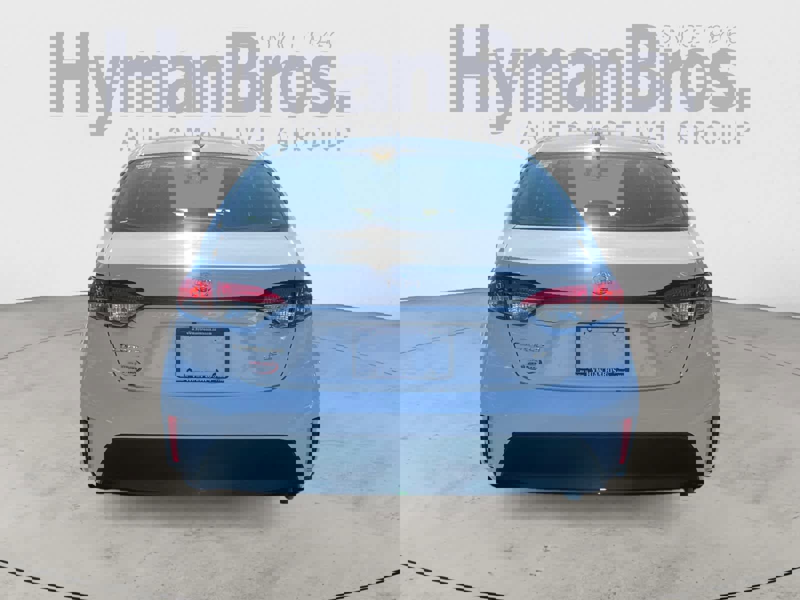 Used 2023 Toyota Corolla LE w/ LE Convenience Package image 4