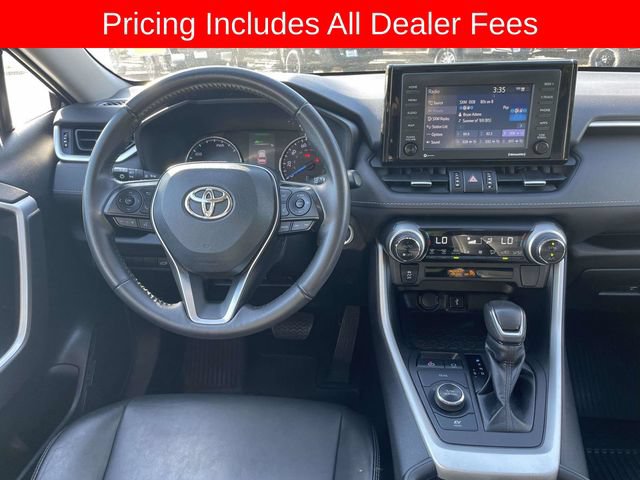 Used 2022 Toyota RAV4 XLE Premium AWD/4WD image 15