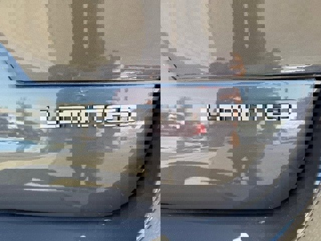 New 2025 Jeep Grand Cherokee L Limited w/ Trailer Tow Package image 10