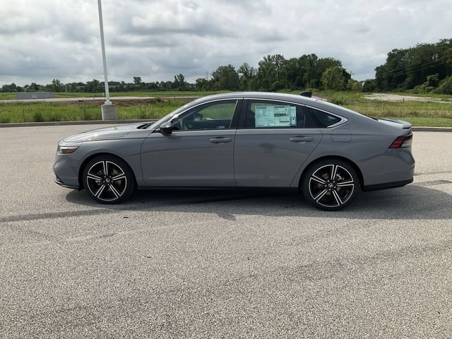 Used 2024 Honda Accord Sport image 16