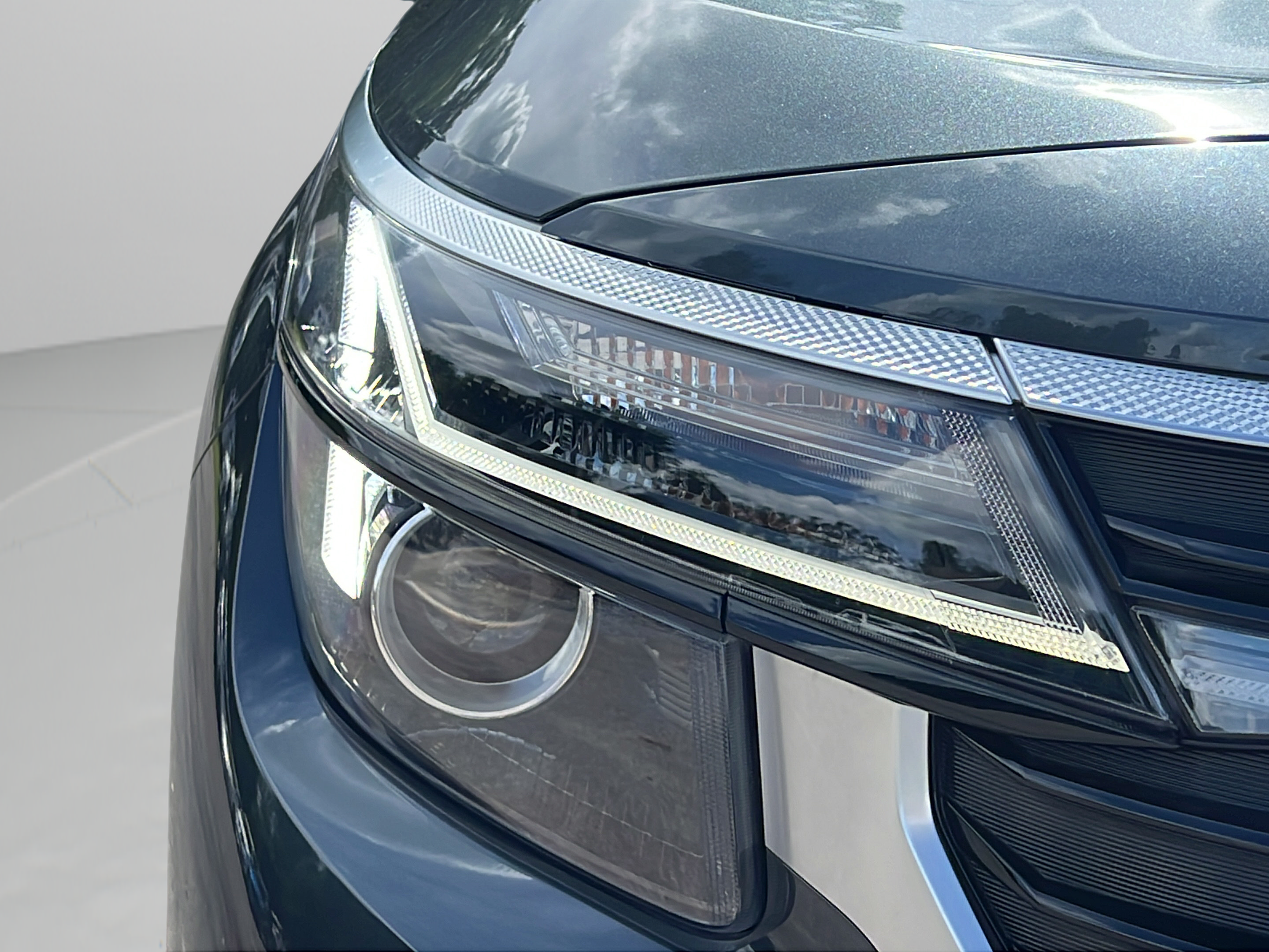 Certified 2025 Kia Seltos S AWD/4WD image 9