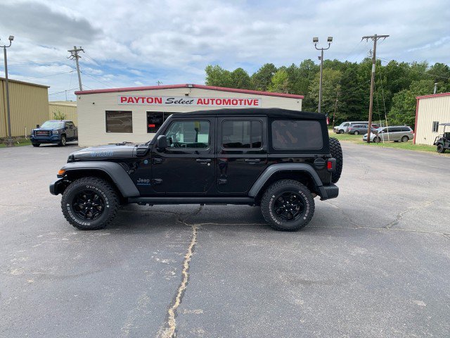 Used 2023 Jeep Wrangler Unlimited w/ Cold Weather Group AWD/4WD image 1