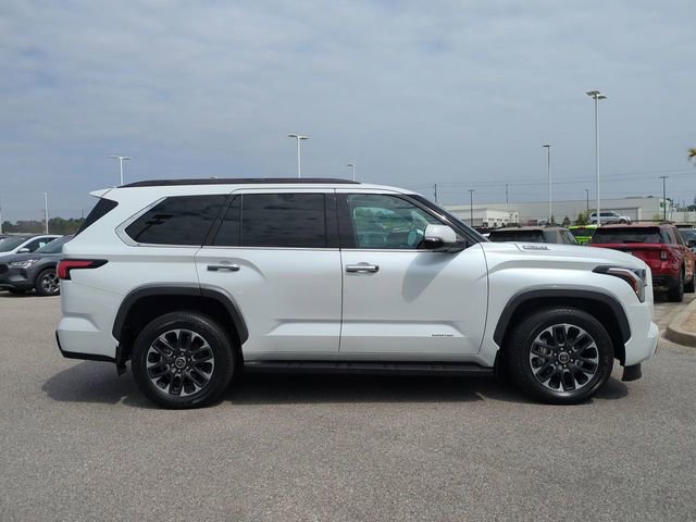 Used 2023 Toyota Sequoia Limited image 3