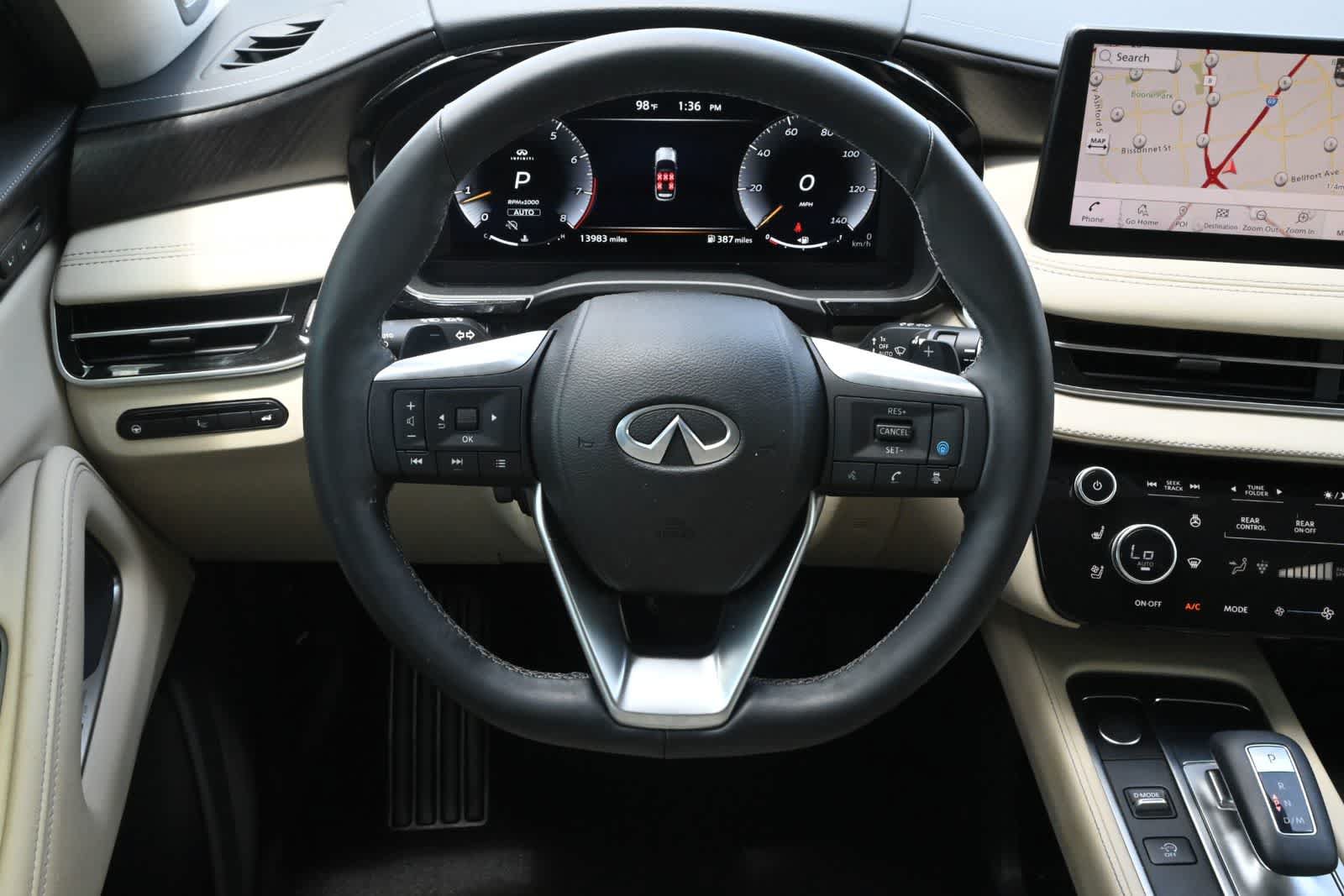 Used 2023 INFINITI QX60 Sensory w/ Vision Package AWD/4WD image 10