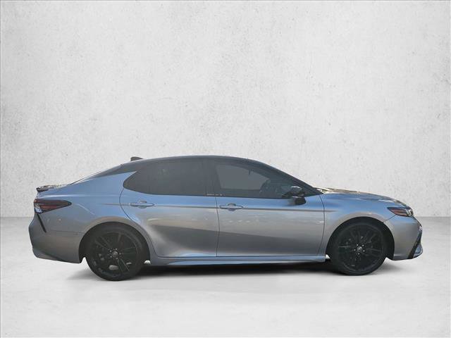 Used 2022 Toyota Camry XSE FWD image 4