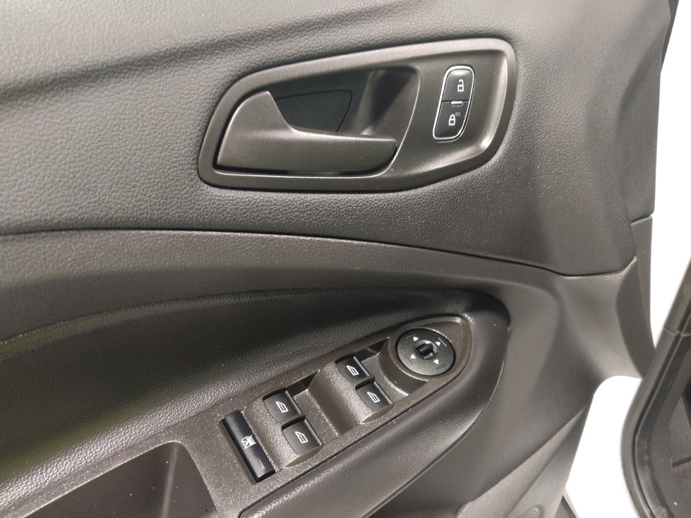 Used 2019 Ford Escape S FWD image 27