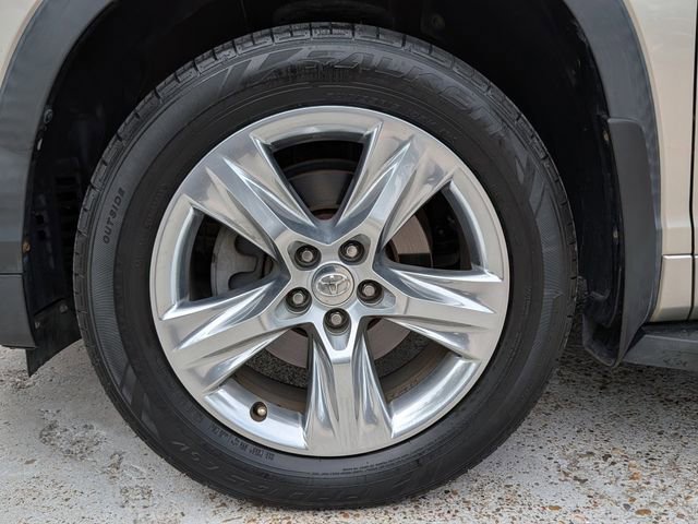 Used 2014 Toyota Highlander Limited FWD image 7