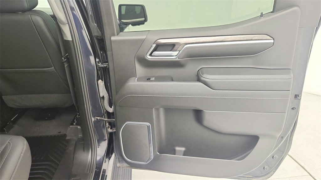Used 2022 Chevrolet Silverado 1500 LTZ image 34