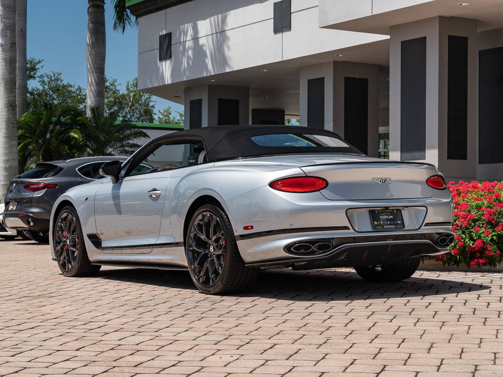 Used 2023 Bentley Continental GT Mulliner AWD/4WD image 30