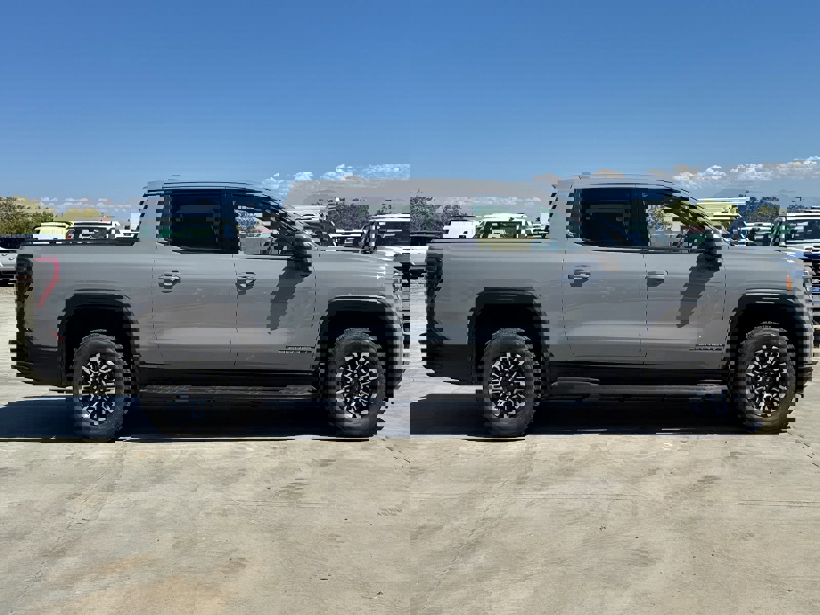 Used 2026 GMC Sierra EV Elevation image 7