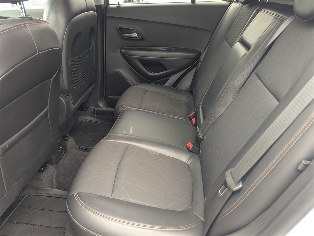 Used 2017 Chevrolet Trax LT w/ LT Convenience Package image 24