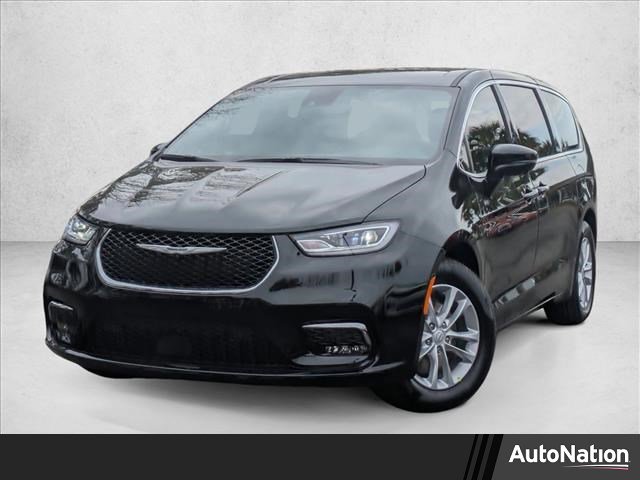 New 2026 Chrysler Pacifica Select