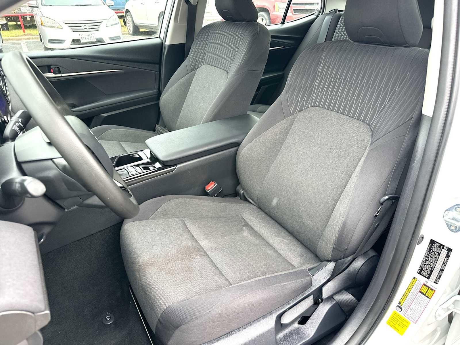 Used 2025 Toyota Camry LE image 17