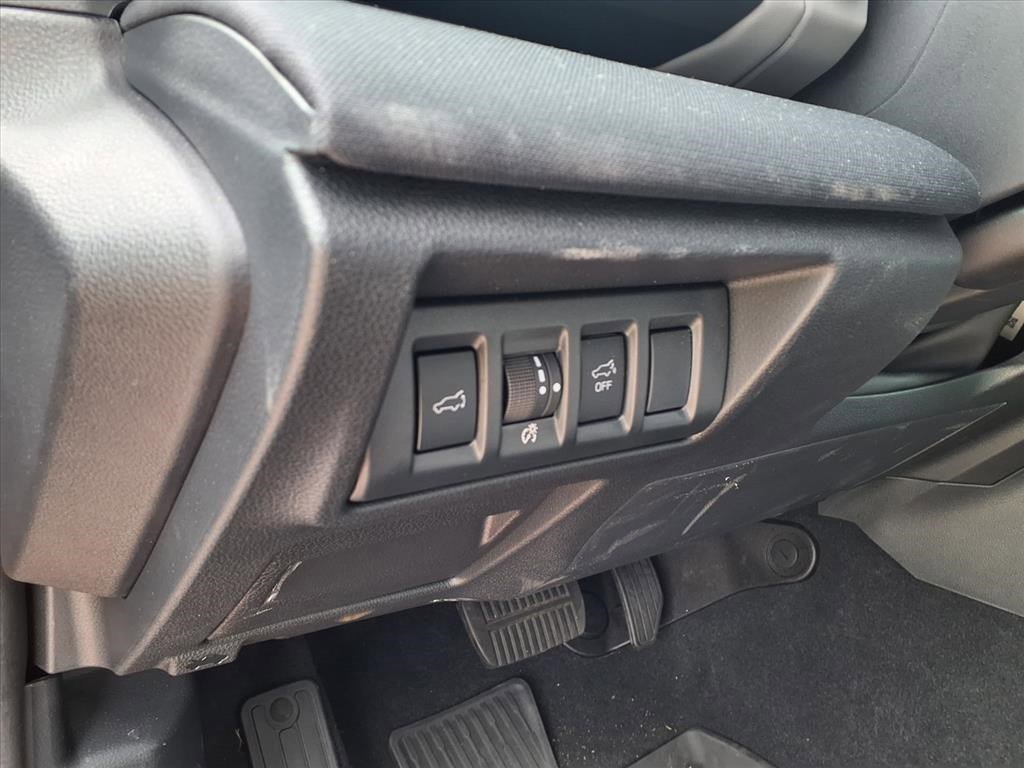 Used 2025 Subaru Outback Premium w/ Popular Package #1A image 9