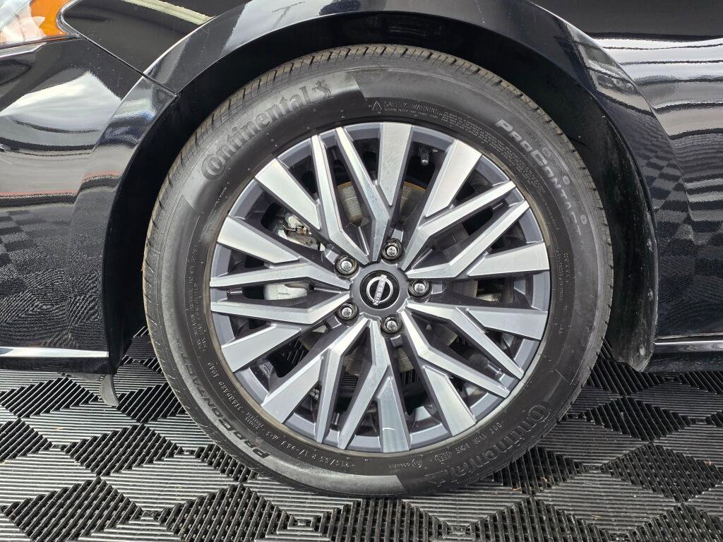 Used 2023 Nissan Altima 2.5 SV image 12