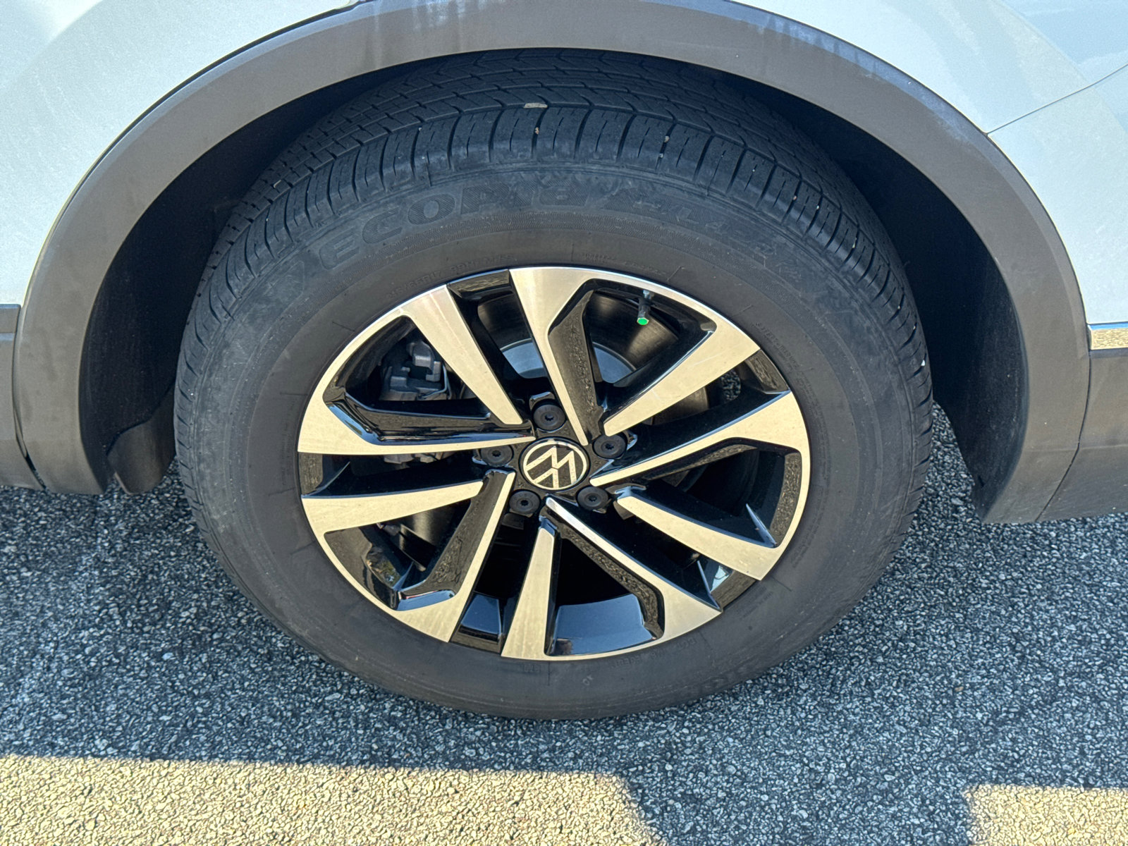 Used 2022 Volkswagen Tiguan S image 19