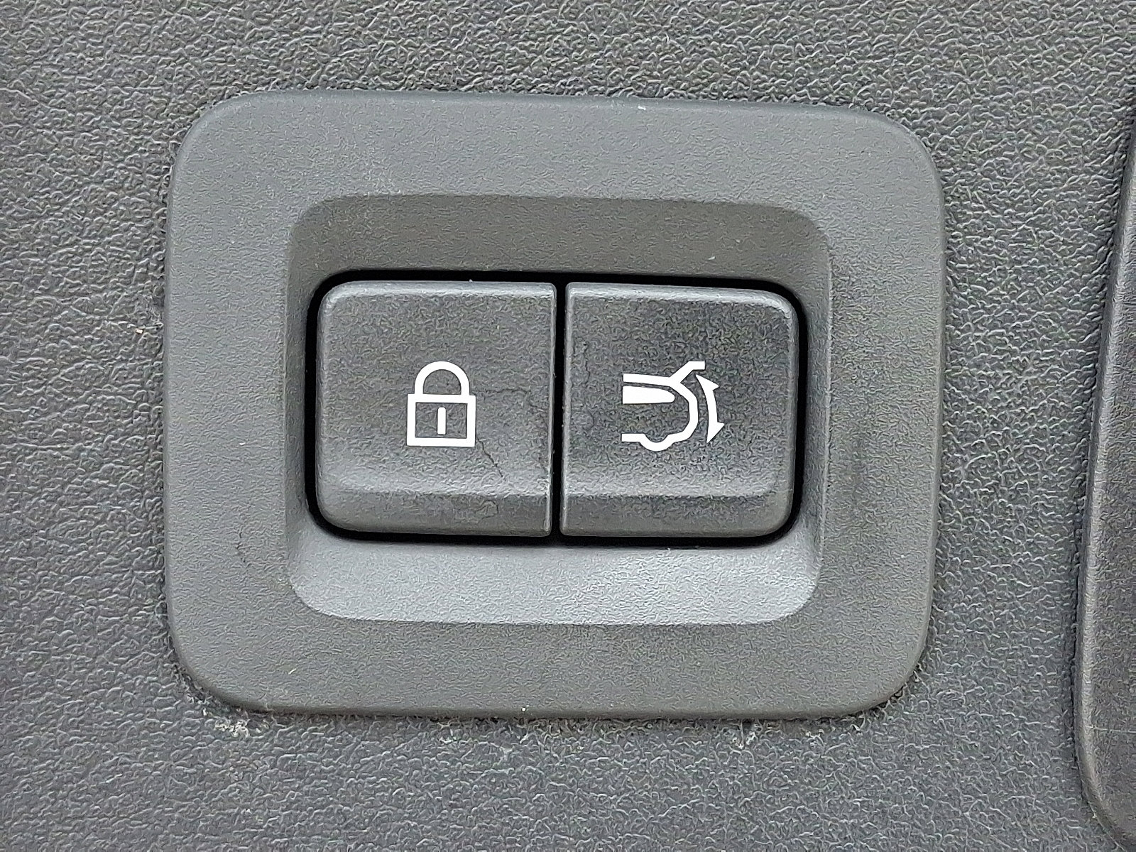 Used 2024 MAZDA CX-90 3.3 Turbo w/ Premium Package image 32