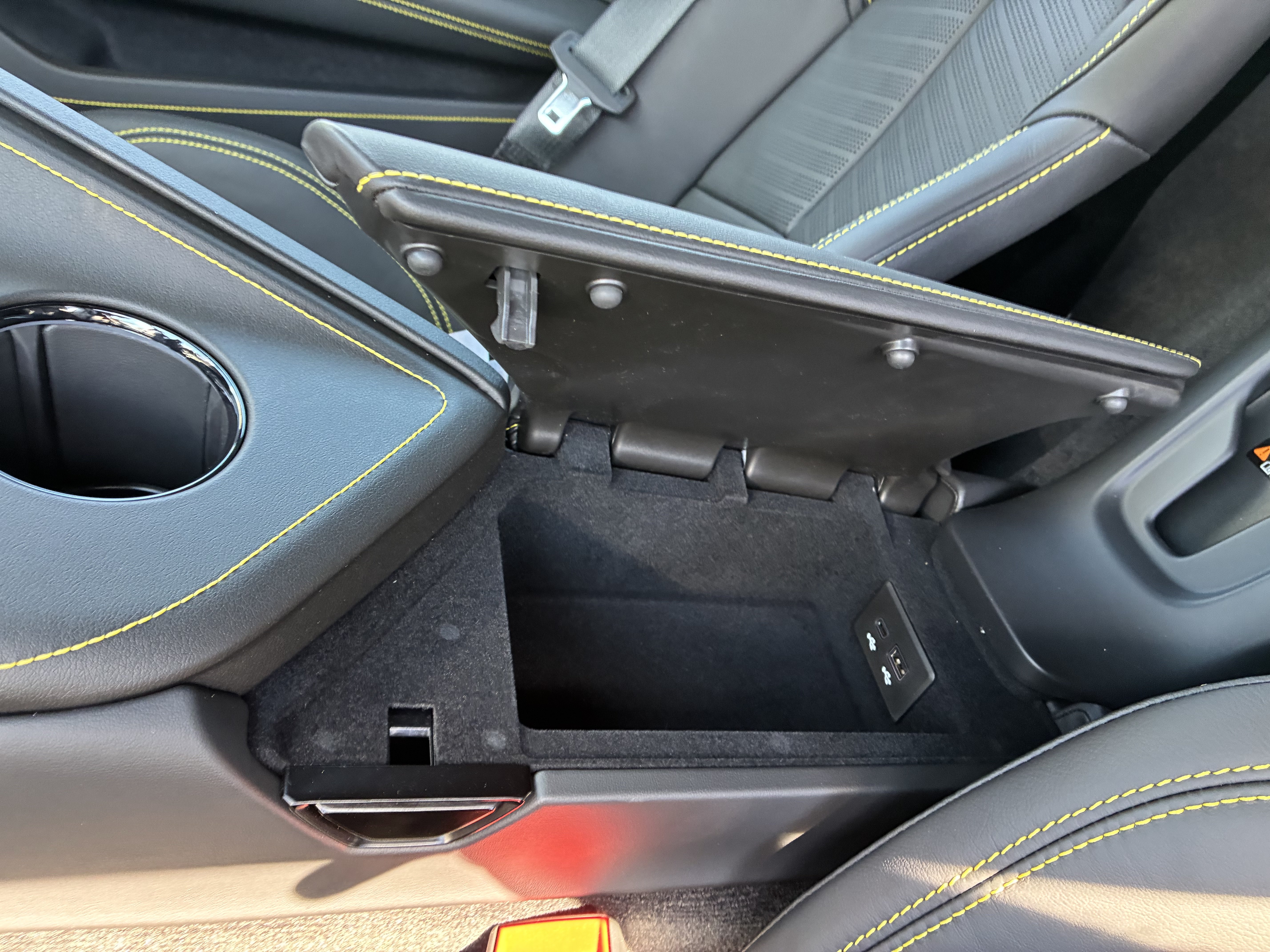 New 2027 Chevrolet Corvette Grand Sport w/ Stealth Interior Trim Package RWD image 32