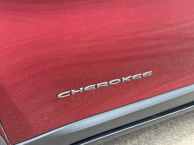 Certified 2019 Jeep Cherokee Trailhawk w/ Comfort/Convenience Group AWD/4WD image 13