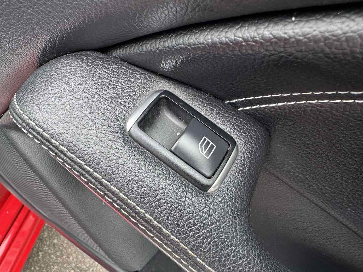 Used 2017 Mercedes-Benz CLA 250 image 32