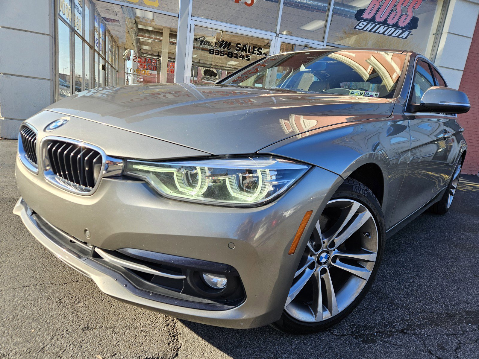 Used 2018 BMW 330i xDrive Sedan w/ Premium Package AWD/4WD image 27