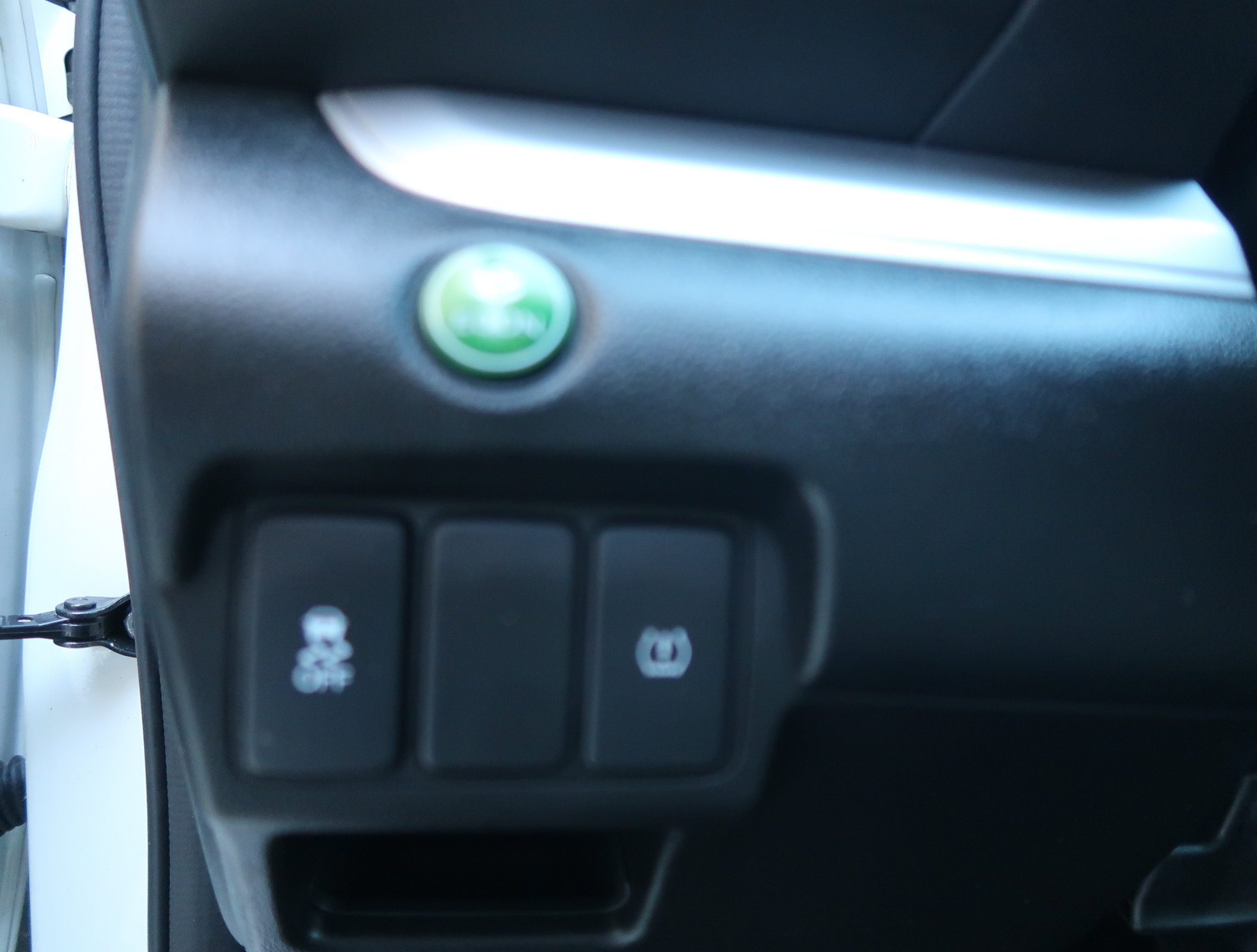 Used 2015 Honda CR-V LX image 17