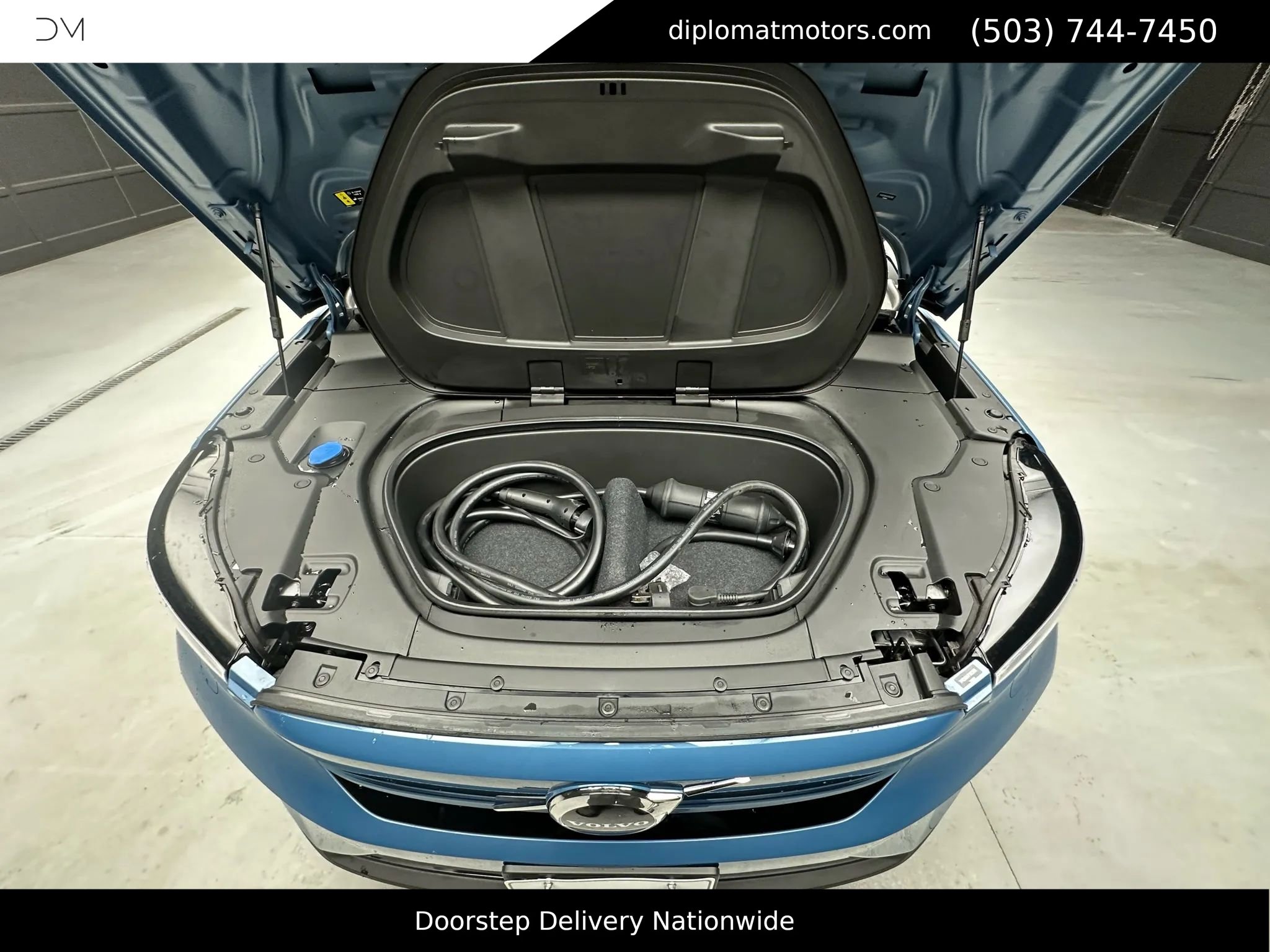 Used 2023 Volvo XC40 Recharge Core image 45