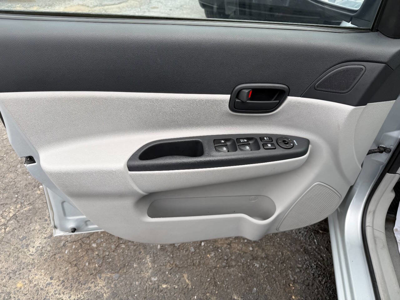 Used 2007 Hyundai Accent GLS image 21