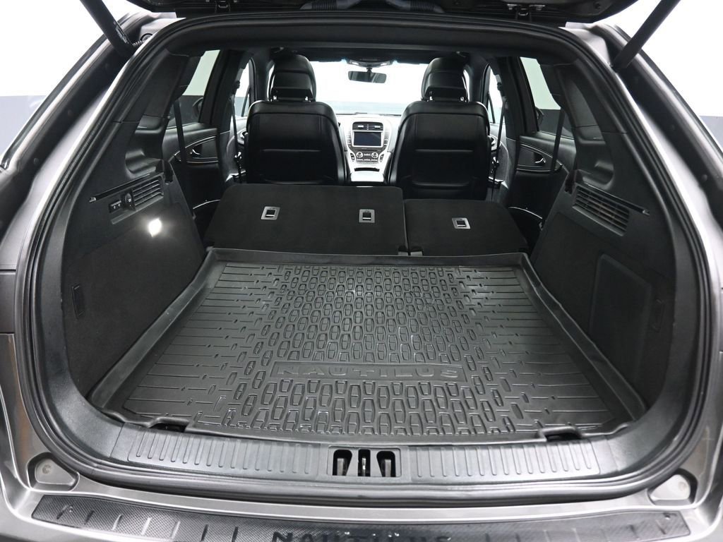 Used 2019 Lincoln Nautilus Select image 52