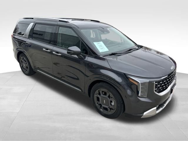 Used 2025 Kia Carnival SX image 12