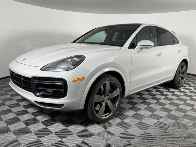 Used 2023 Porsche Cayenne Turbo AWD/4WD image 2