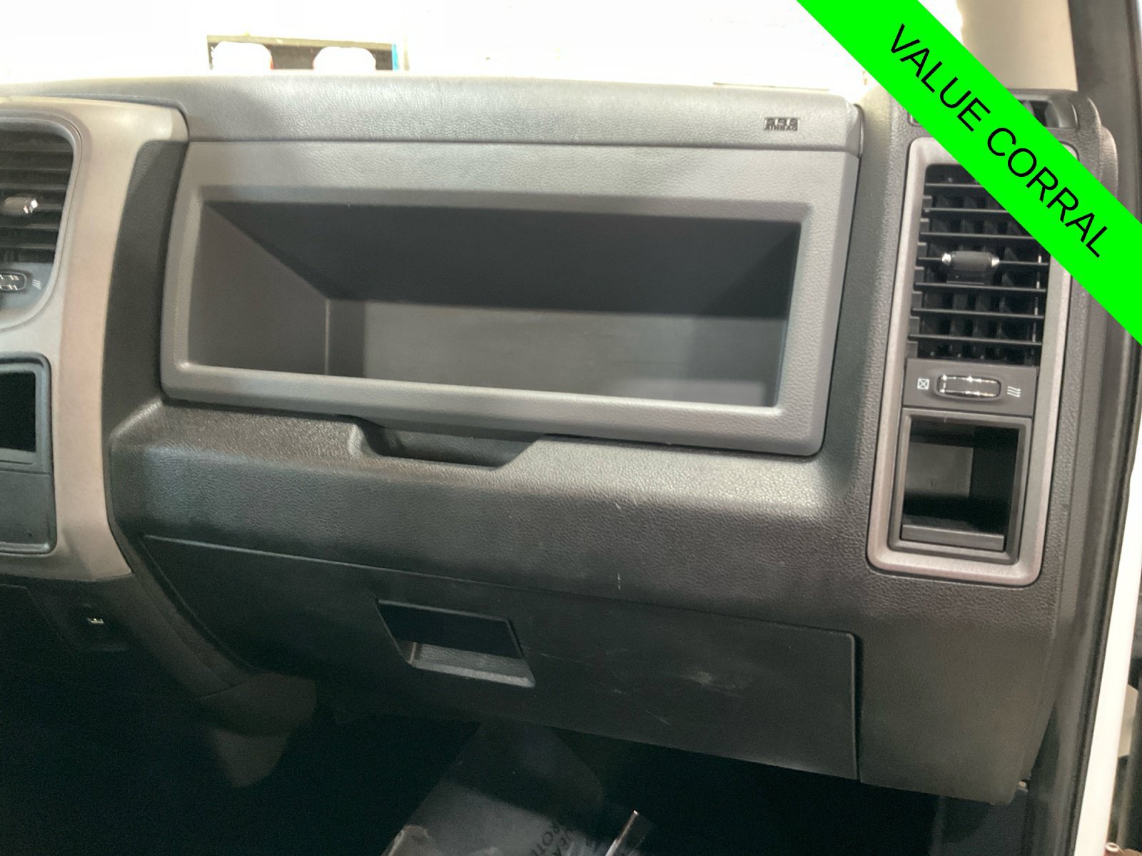 Used 2015 RAM 2500 Tradesman w/ Chrome Appearance Group AWD/4WD image 20