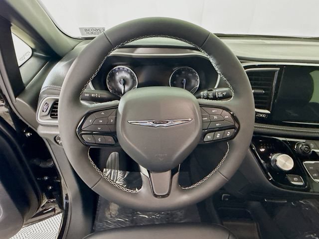 New 2026 Chrysler Pacifica Select w/ S Appearance Package FWD image 11